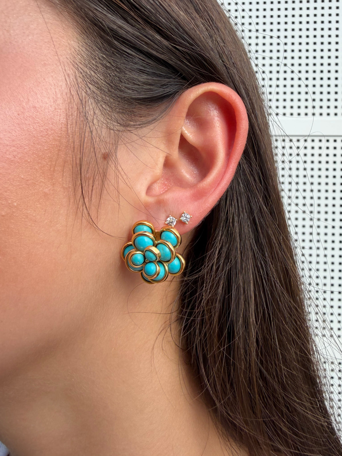 Lipsi Studs
